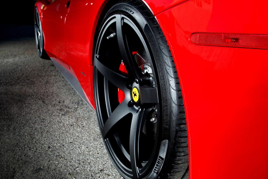  Ferrari 458 Italia by Vorsteiner 2012 года  (фото 8 из 15)